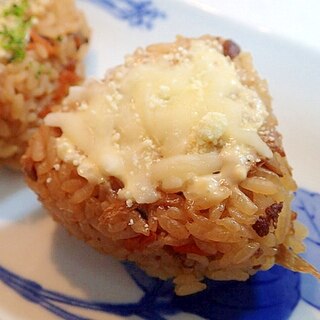 タルタルとWチーズの　焼きかしわおにぎり